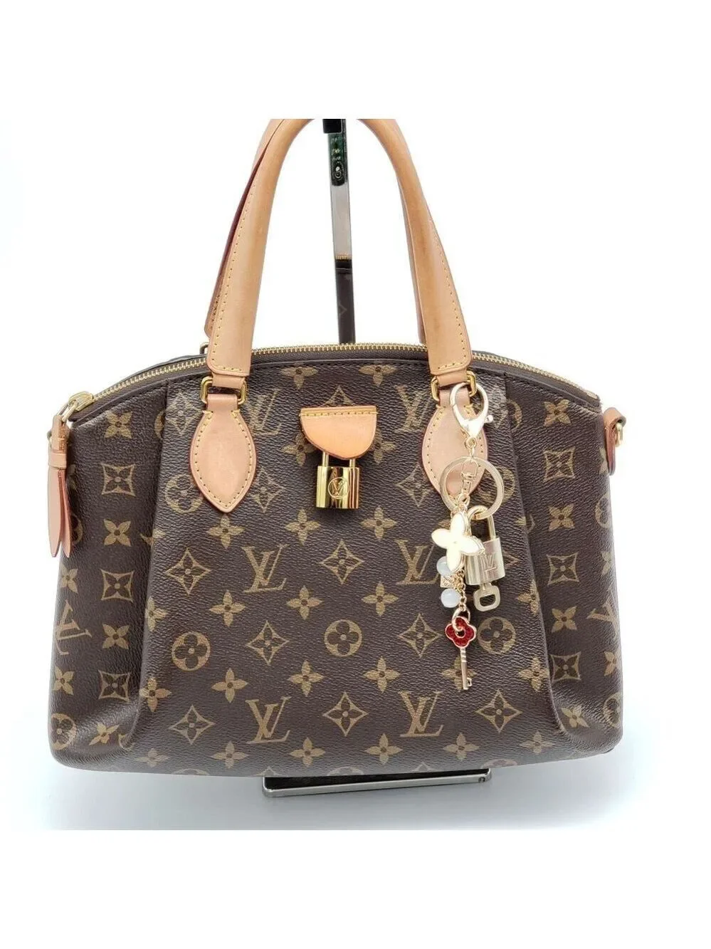 Louis Vuitton add touch